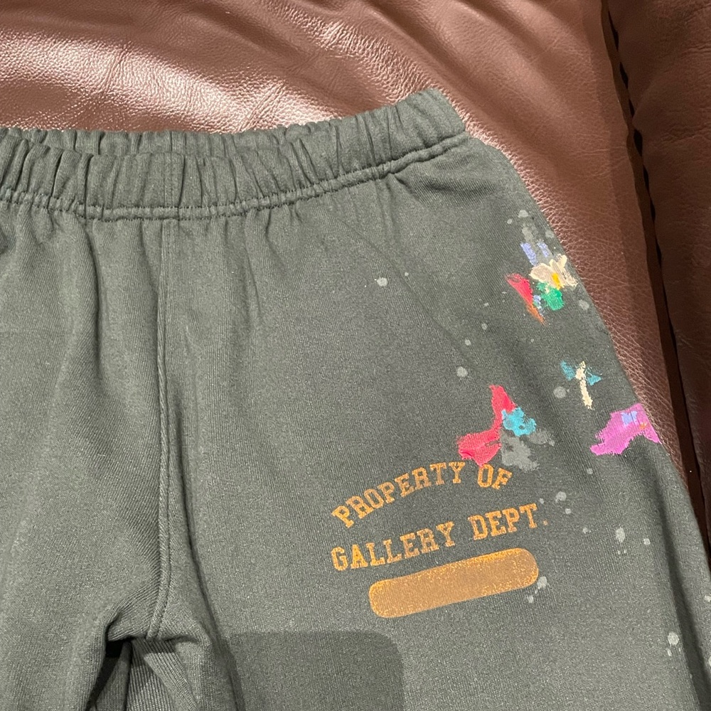Gallery Sweats